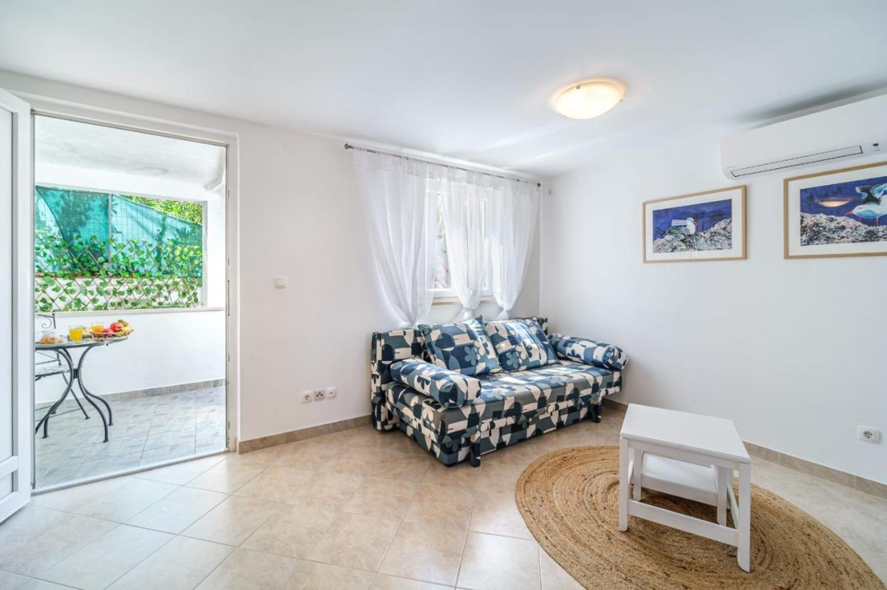 Apartmani P&S Supetar Eksteriør billede
