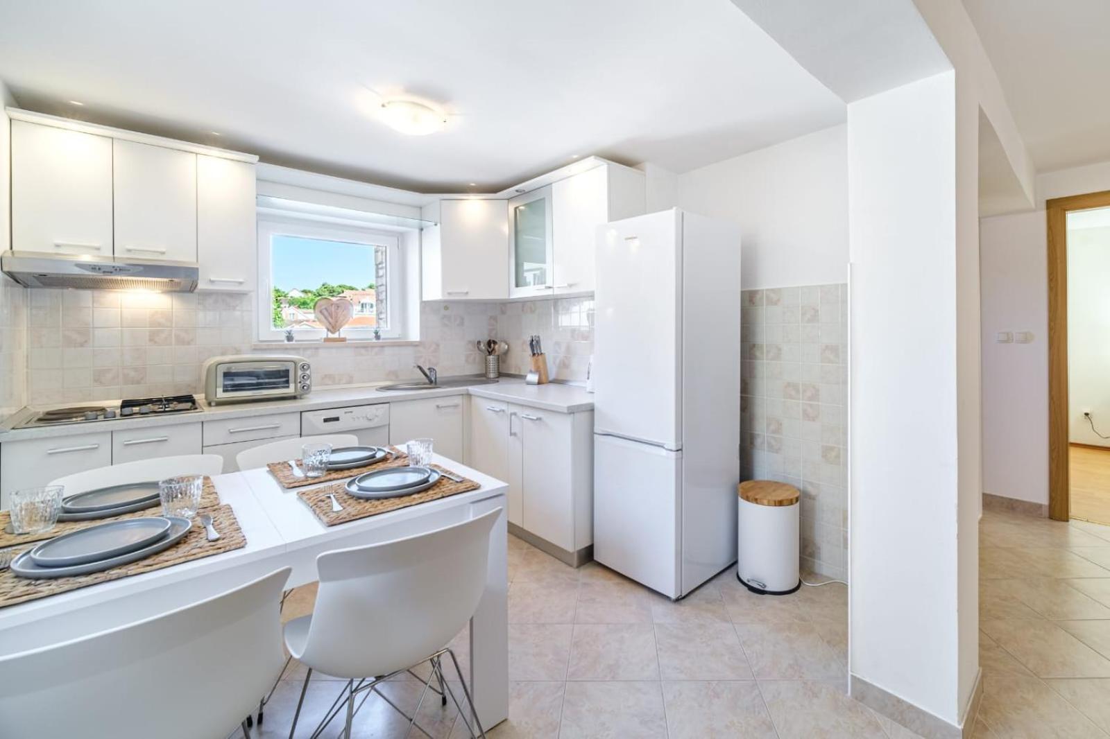 Apartmani P&S Supetar Eksteriør billede